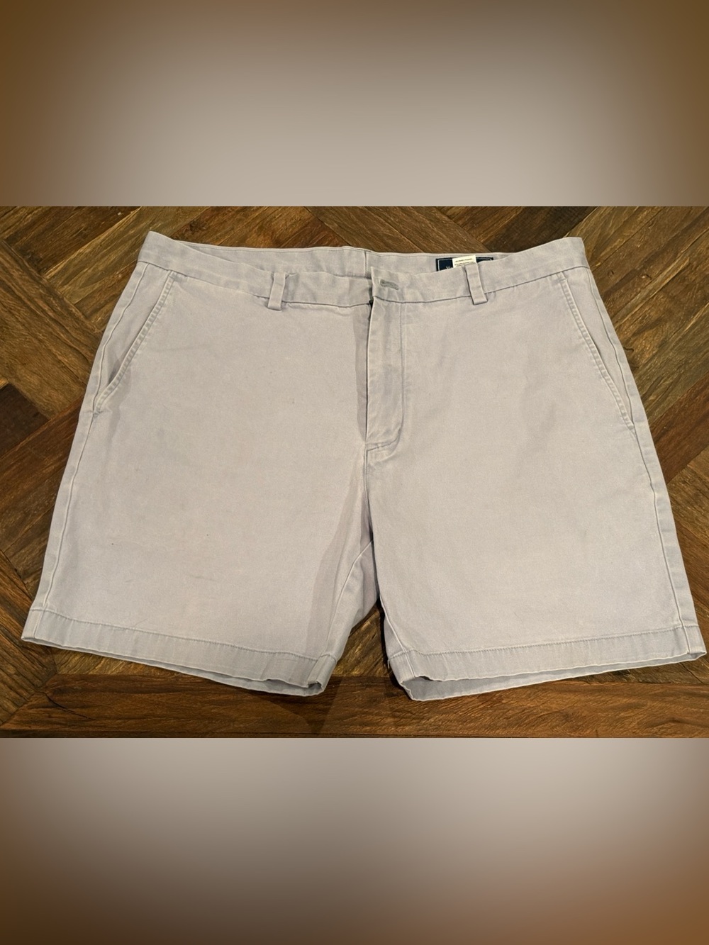 Men’s Vineyard Vines Stretch breaker Shorts, 36, with 7inch inseam, coastal grey